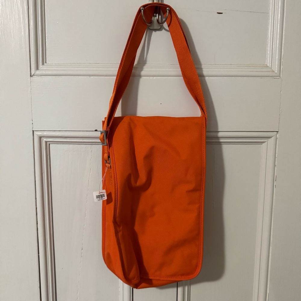 Crate&Barrel Insulated Double Wine Carrier NWT